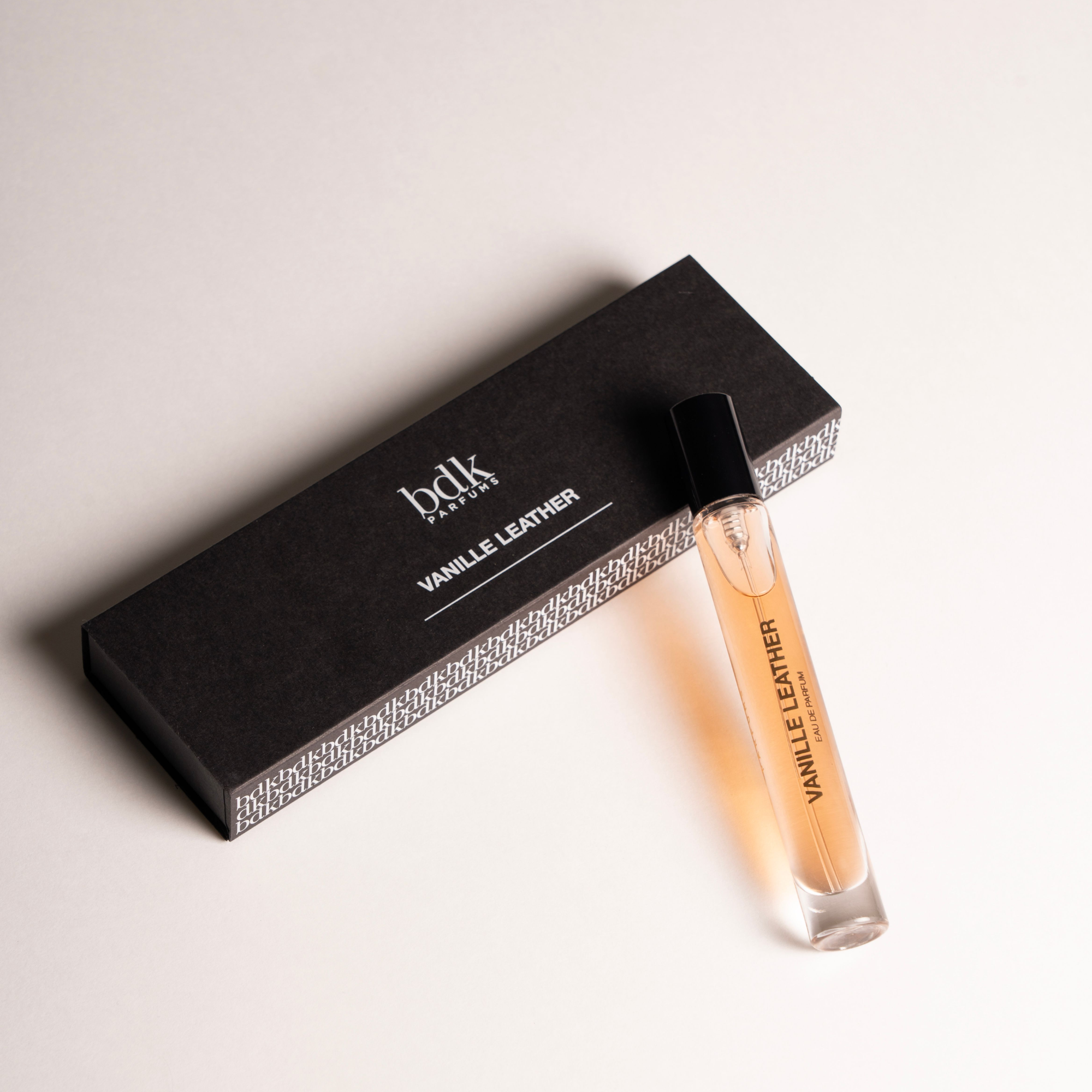 Vanille Leather EDP 10ml Travel Spray - Image 2